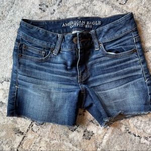 AE super stretch shortie